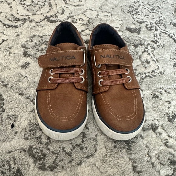 Nautica Toddler Berrian Dress Sneaker- Size 8 Toddler-Tan Navy White HK/LP EUC - Picture 2 of 7